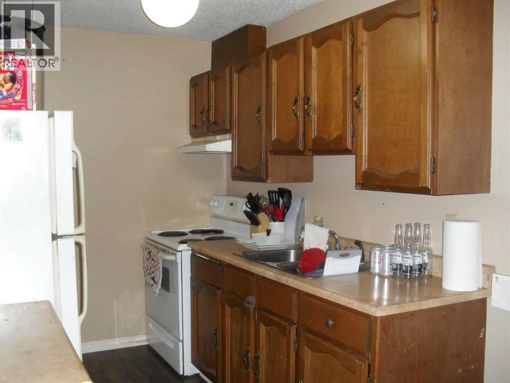 406 3 Street NW - 2