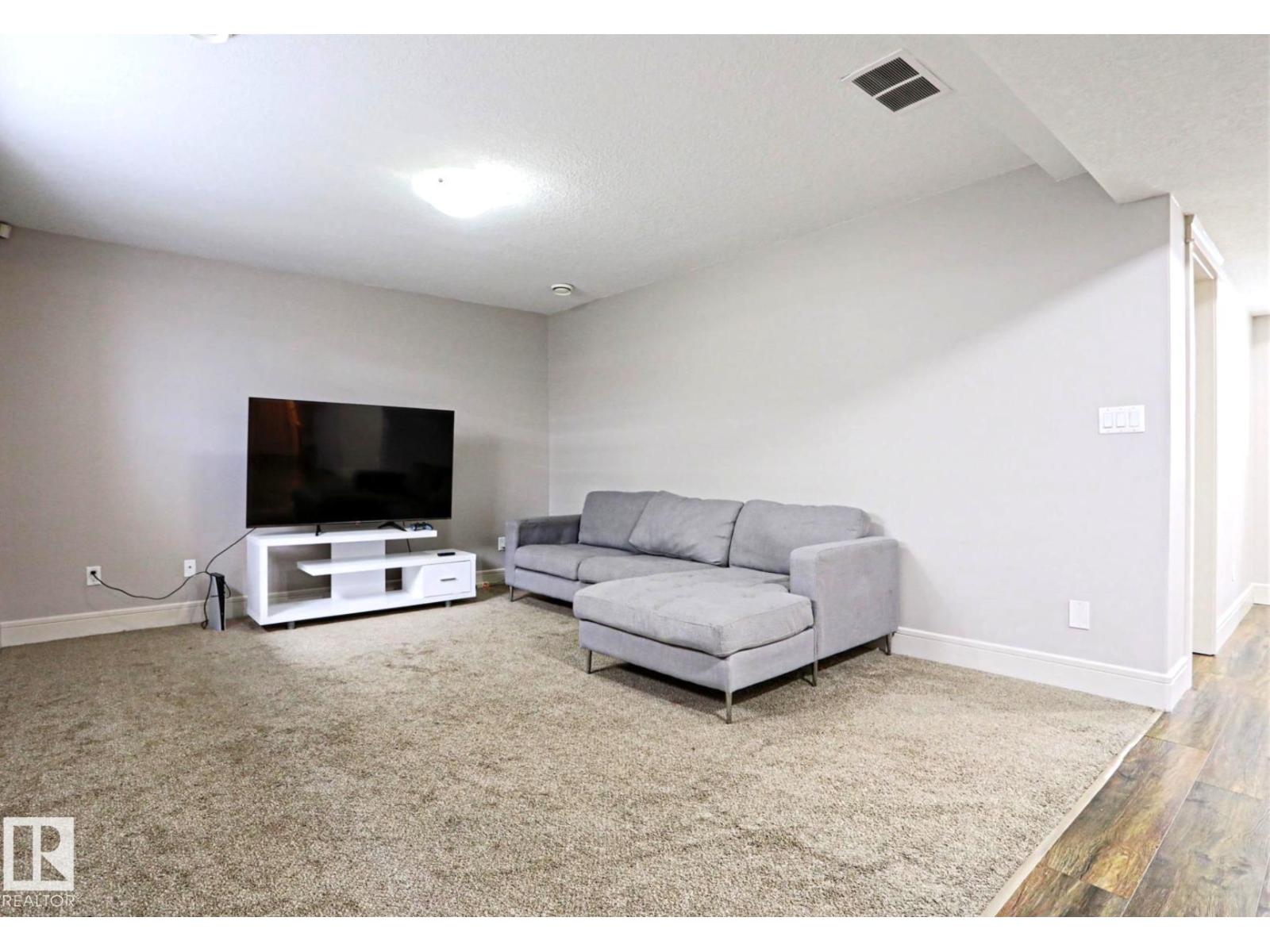 4642 CHARLES WY SW - 26