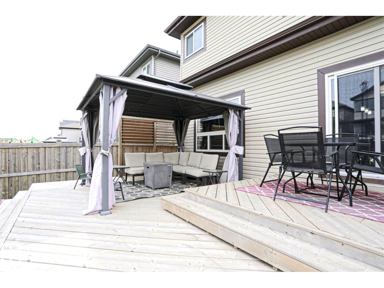 4642 CHARLES WY SW - 33