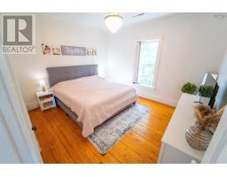42 Victoria Street, Amherst, NS B4H1C1 Photo 32
