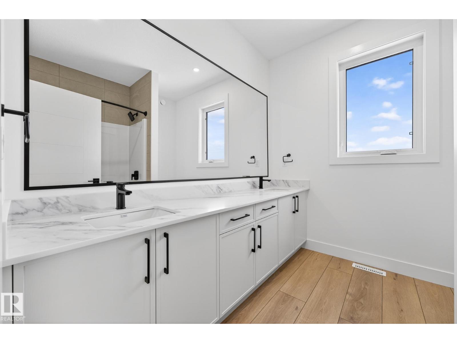 Lot 103 Block 2 - 33