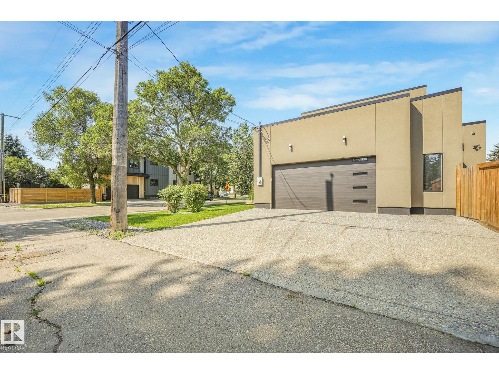 14132 97 AV NW - 70
