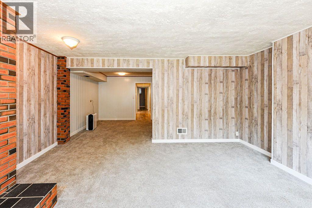 #88 Mount Pleasant Drive - 23