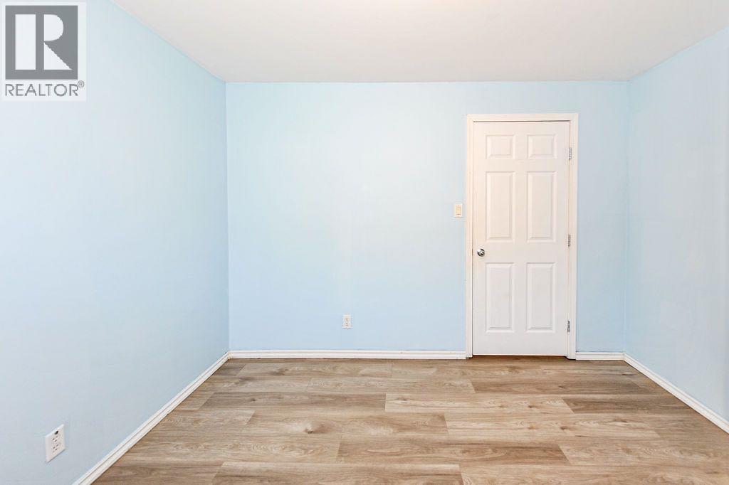 #88 Mount Pleasant Drive - 30
