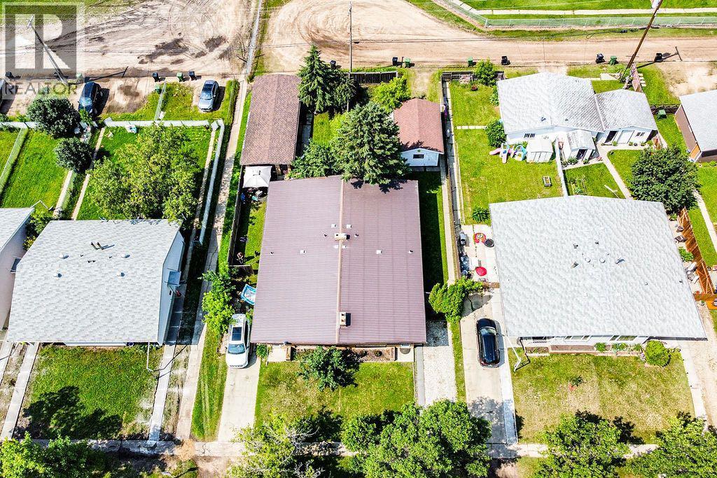 #88 Mount Pleasant Drive - 40
