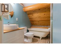 2266 Fifth Avenue, Rossland, BC V0G1Y0 Photo 29