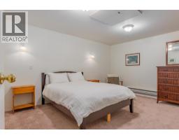 2266 Fifth Avenue, Rossland, BC V0G1Y0 Photo 38