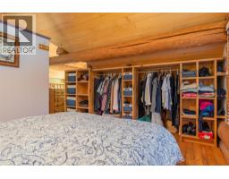 2266 Fifth Avenue, Rossland, BC V0G1Y0 Photo 32