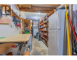 2266 Fifth Avenue, Rossland, BC V0G1Y0 Photo 48