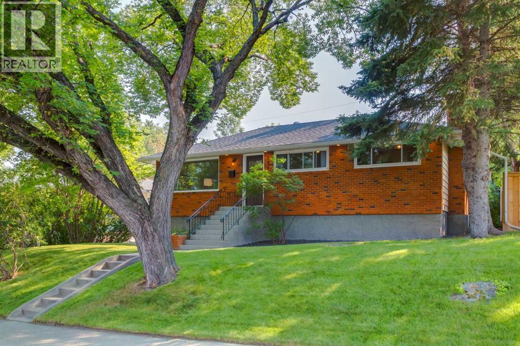 131 Thorncrest Road NW - 1