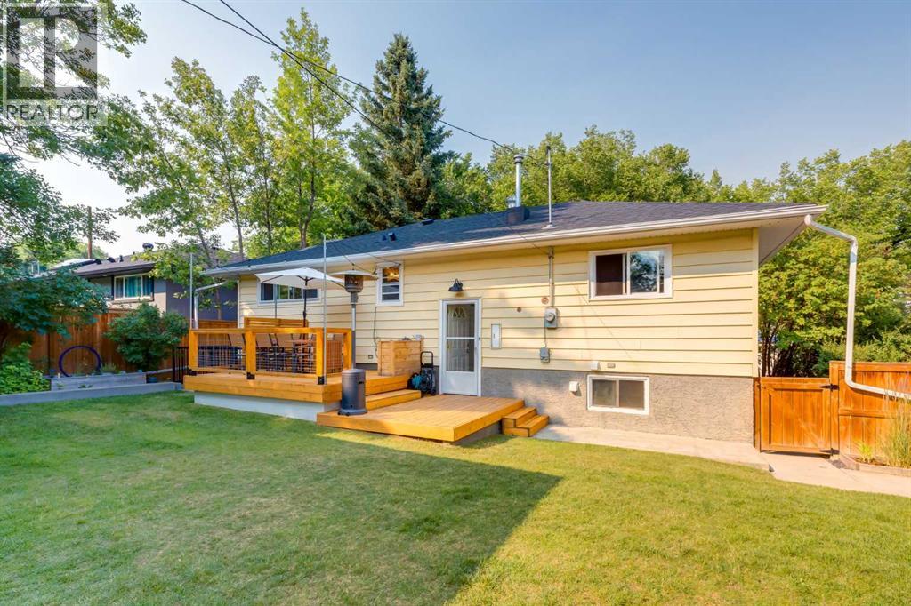 131 Thorncrest Road NW - Image 35