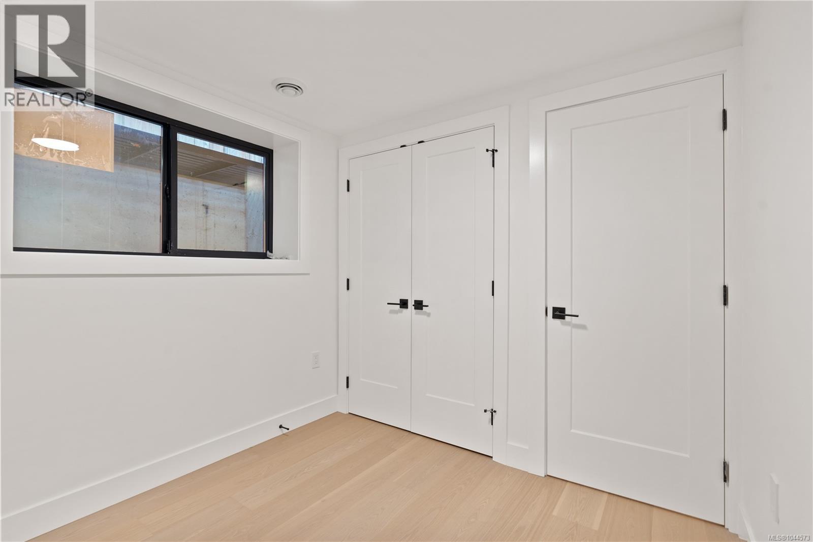 1342 Wood St - 23