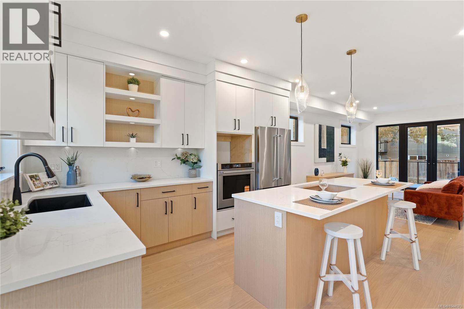 1342 Wood St - 8