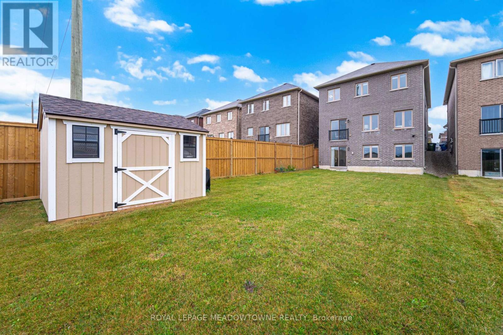 301 RIDLEY CRESCENT - 43