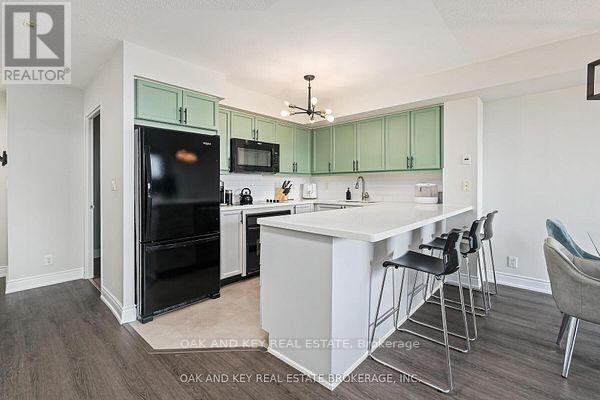 #613 245 DAVISVILLE AVENUE - 2
