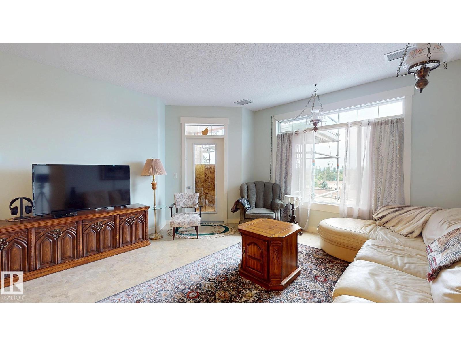 #304 511 QUEEN ST - 15