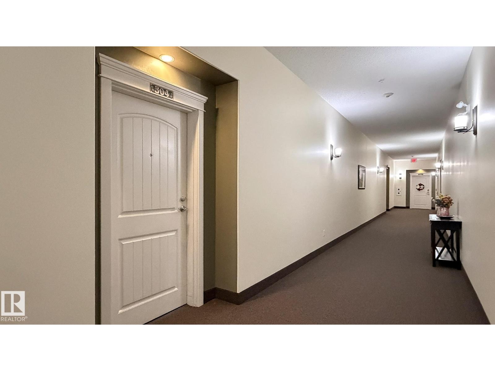 #304 511 QUEEN ST - 2