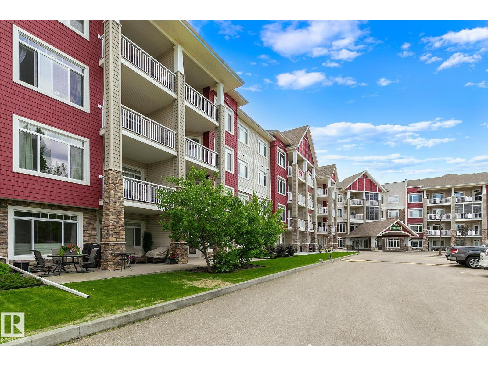 #304 511 QUEEN ST - 57