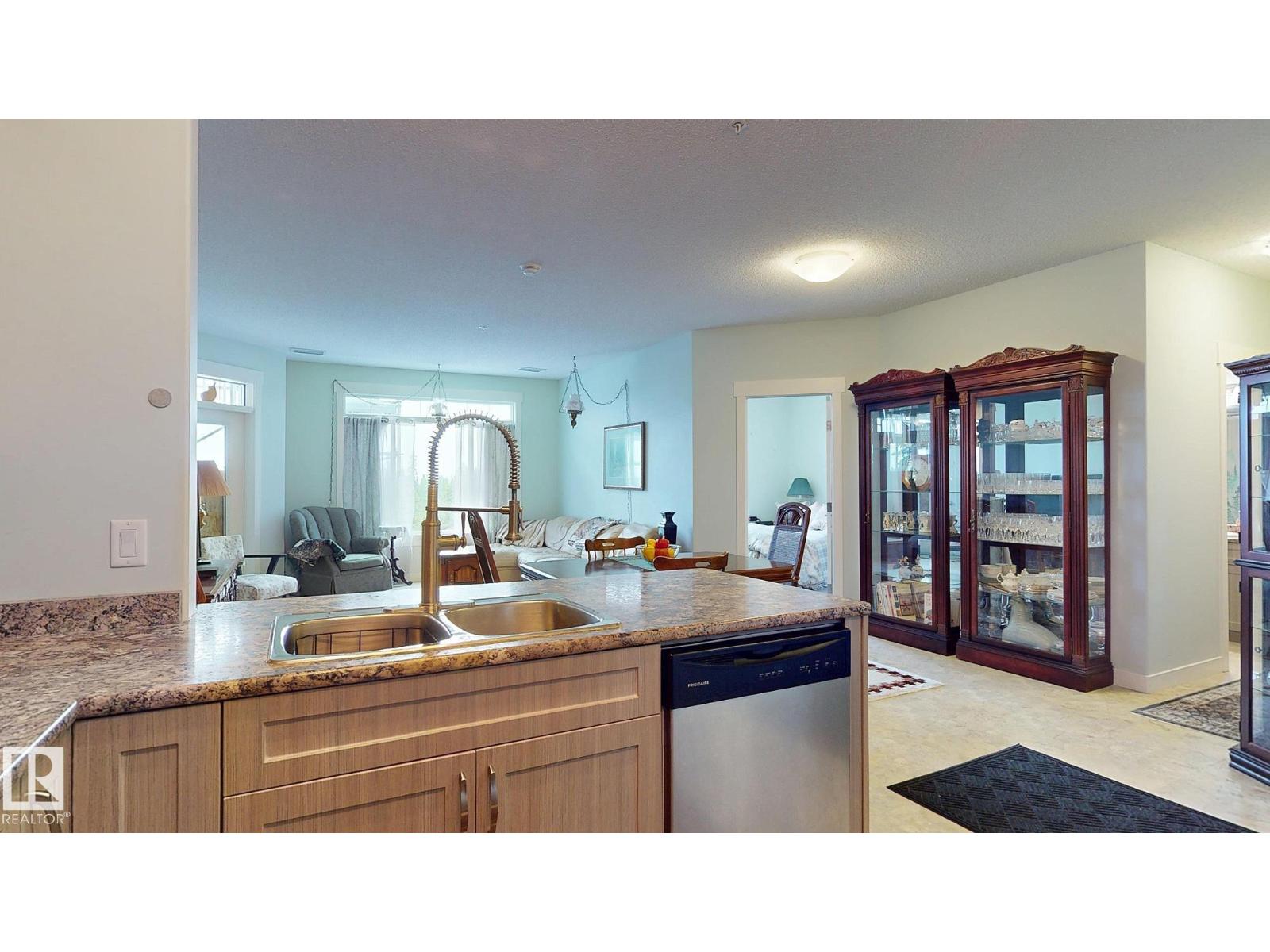 #304 511 QUEEN ST - 7