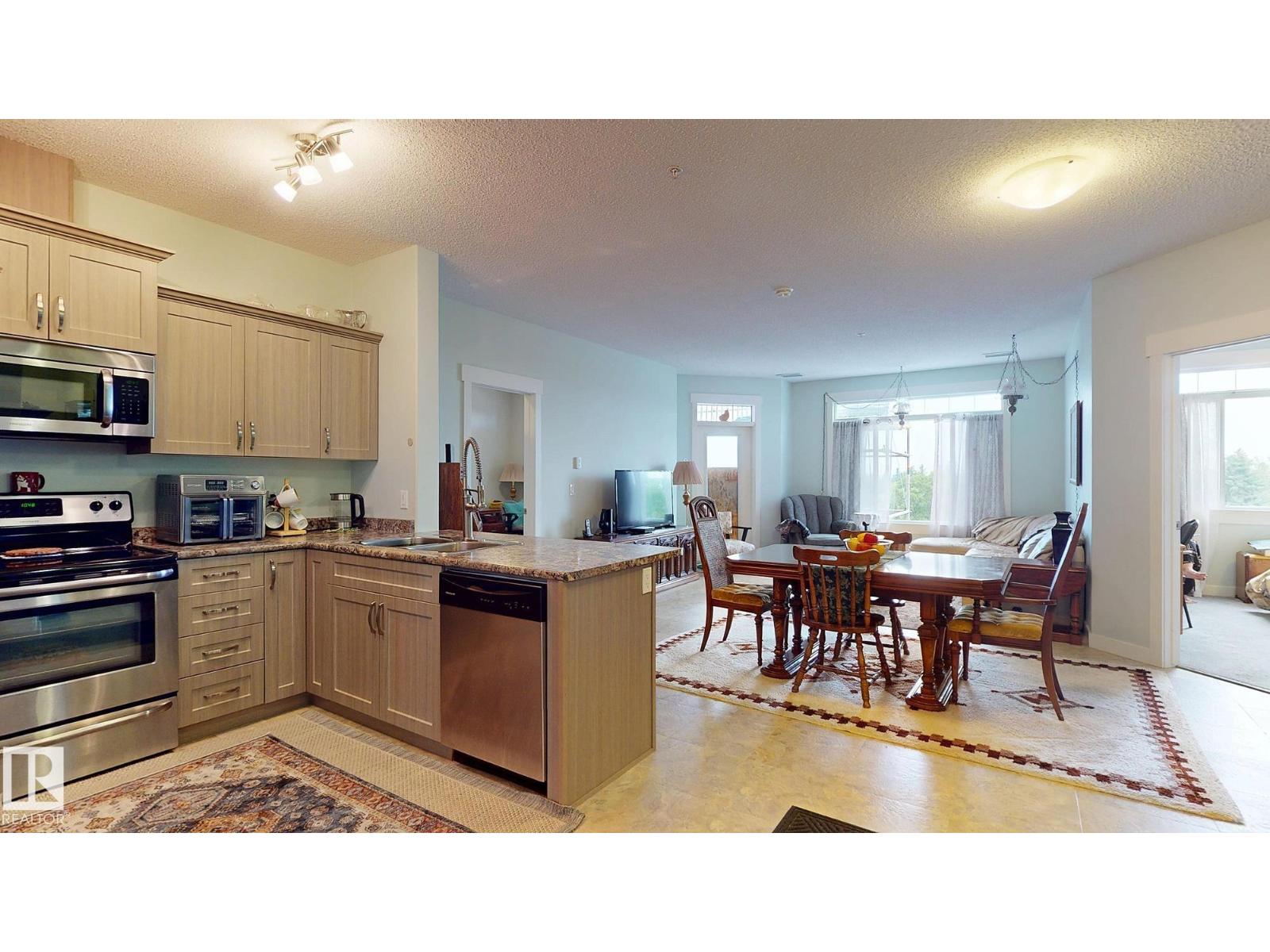 #304 511 QUEEN ST - Image 8