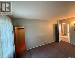 230 6th Avenue W, Assiniboia, SK S0H0B0 Photo 16