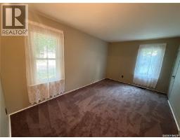 230 6th Avenue W, Assiniboia, SK S0H0B0 Photo 19