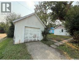 230 6th Avenue W, Assiniboia, SK S0H0B0 Photo 26