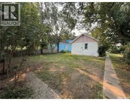 230 6th Avenue W, Assiniboia, SK S0H0B0 Photo 27