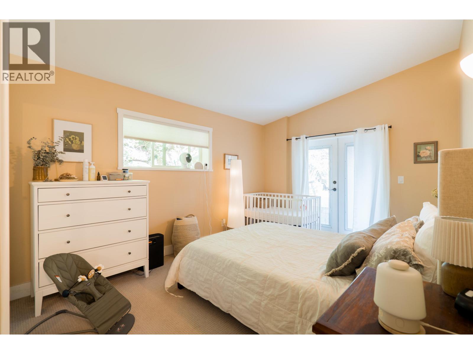 806 HUMMINGBIRD LANE, Bowen Island
