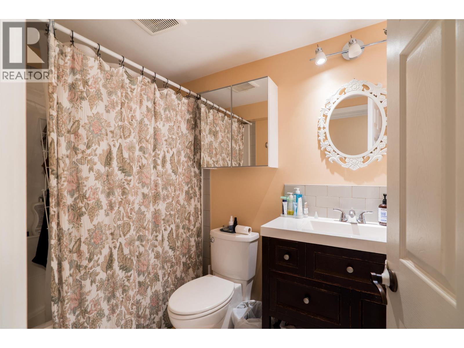 806 HUMMINGBIRD LANE, Bowen Island