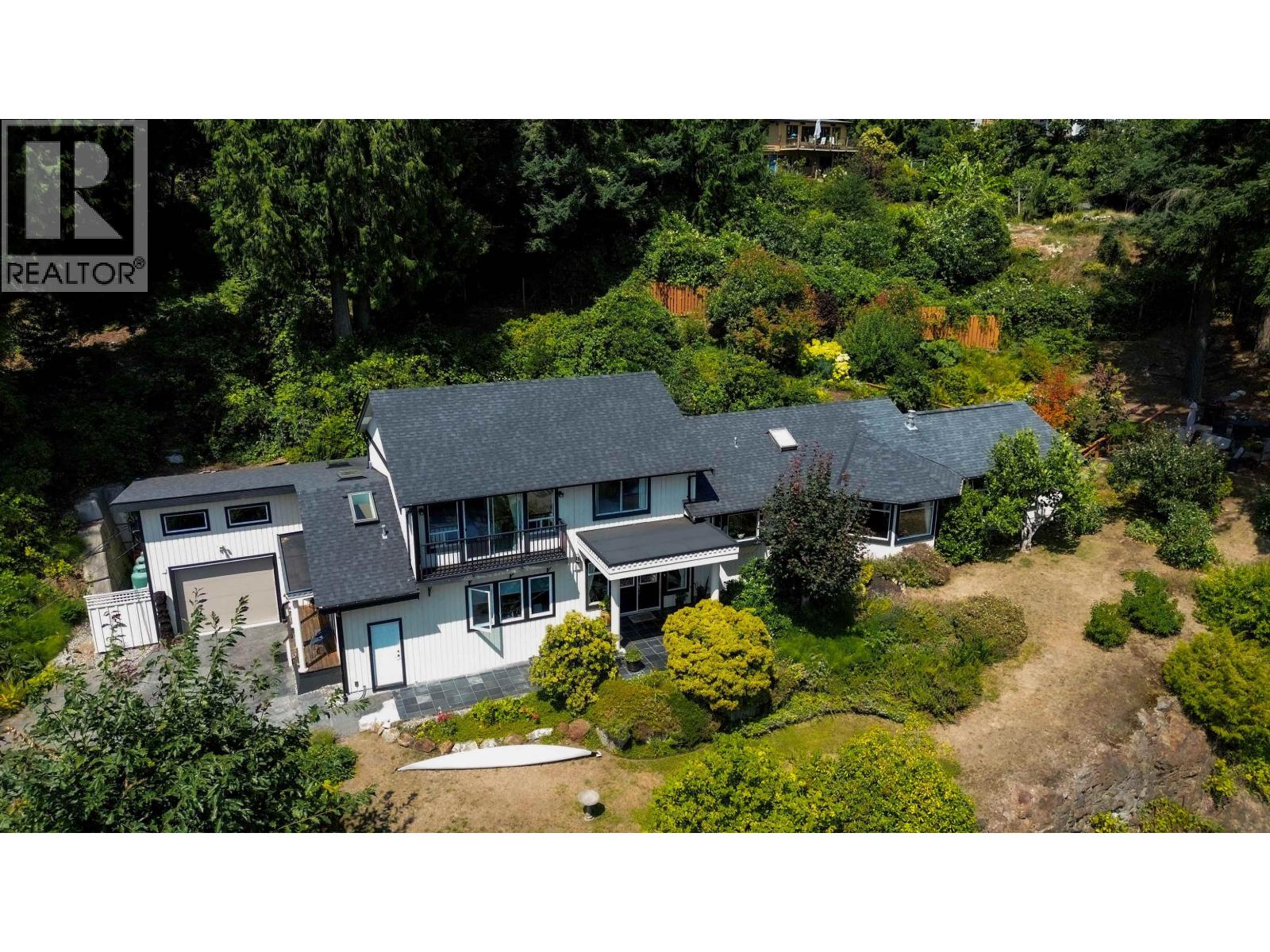 806 HUMMINGBIRD LANE, Bowen Island