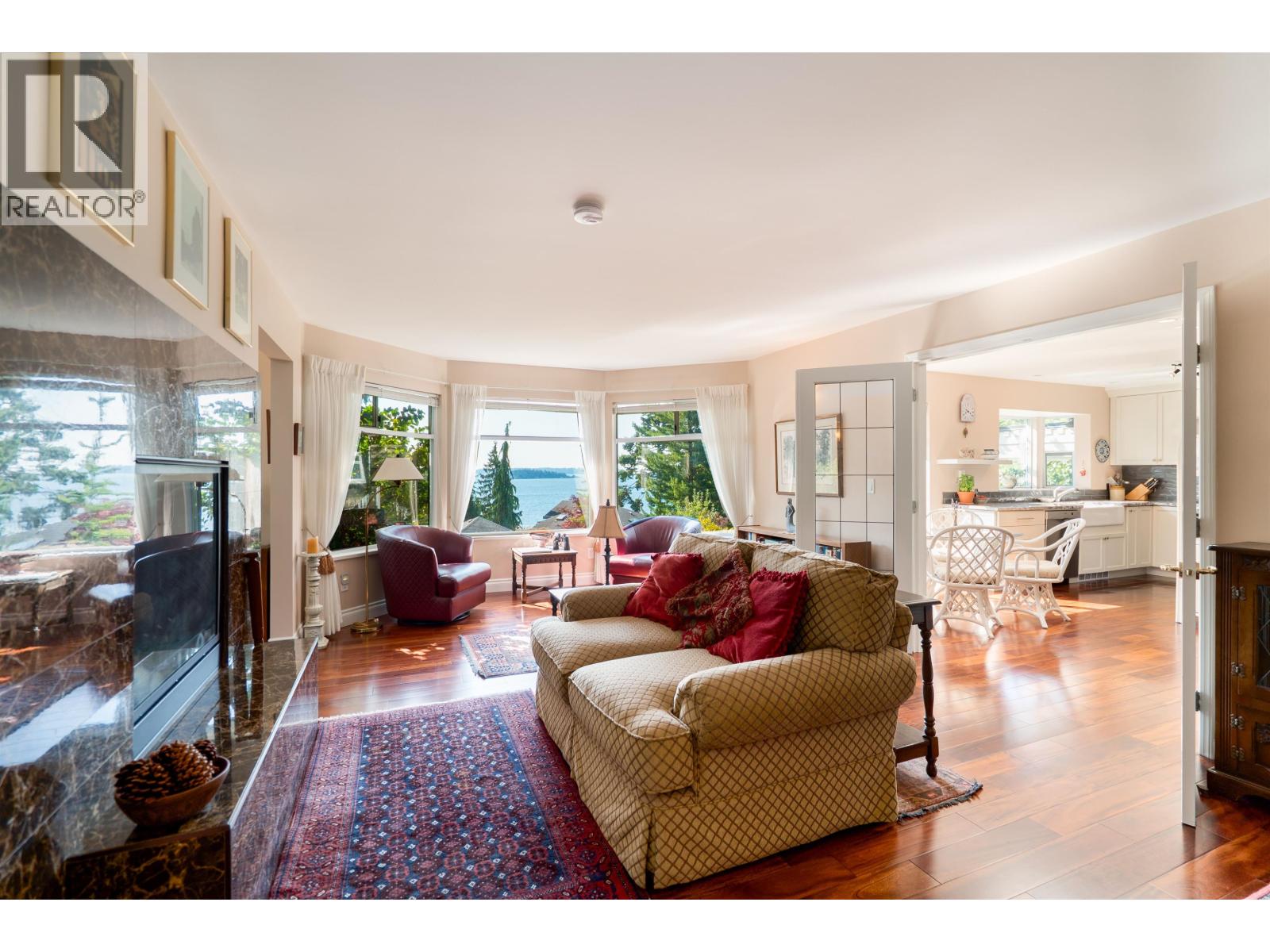 806 HUMMINGBIRD LANE, Bowen Island