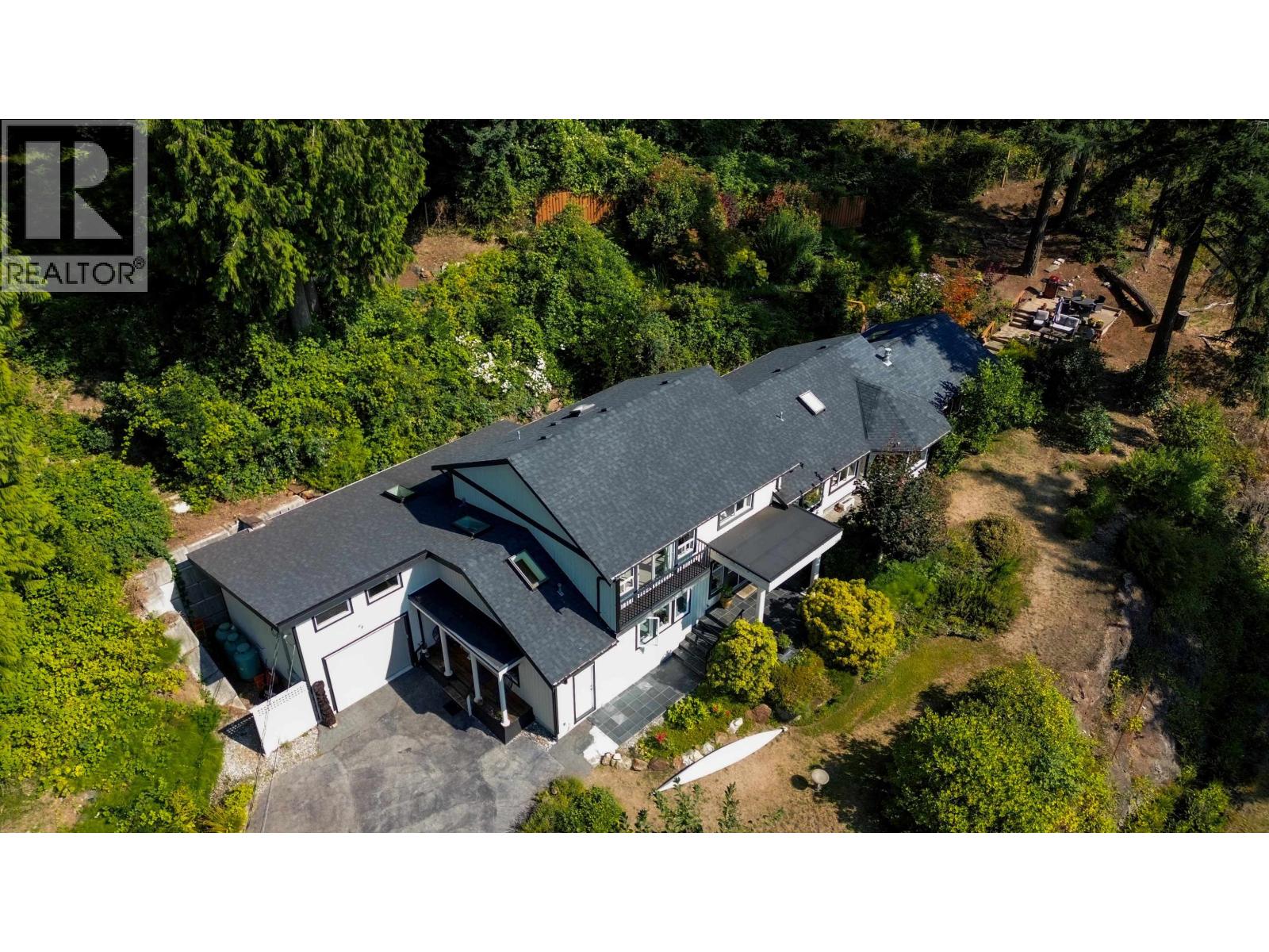 806 HUMMINGBIRD LANE, Bowen Island