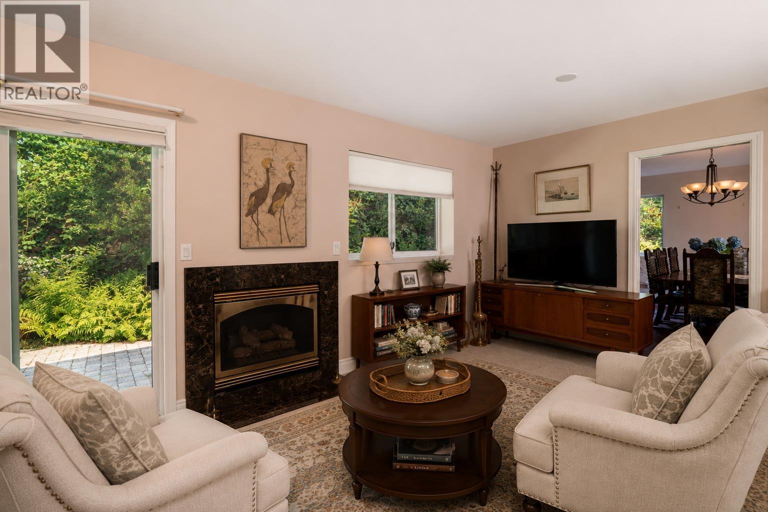 806 HUMMINGBIRD LANE, Bowen Island
