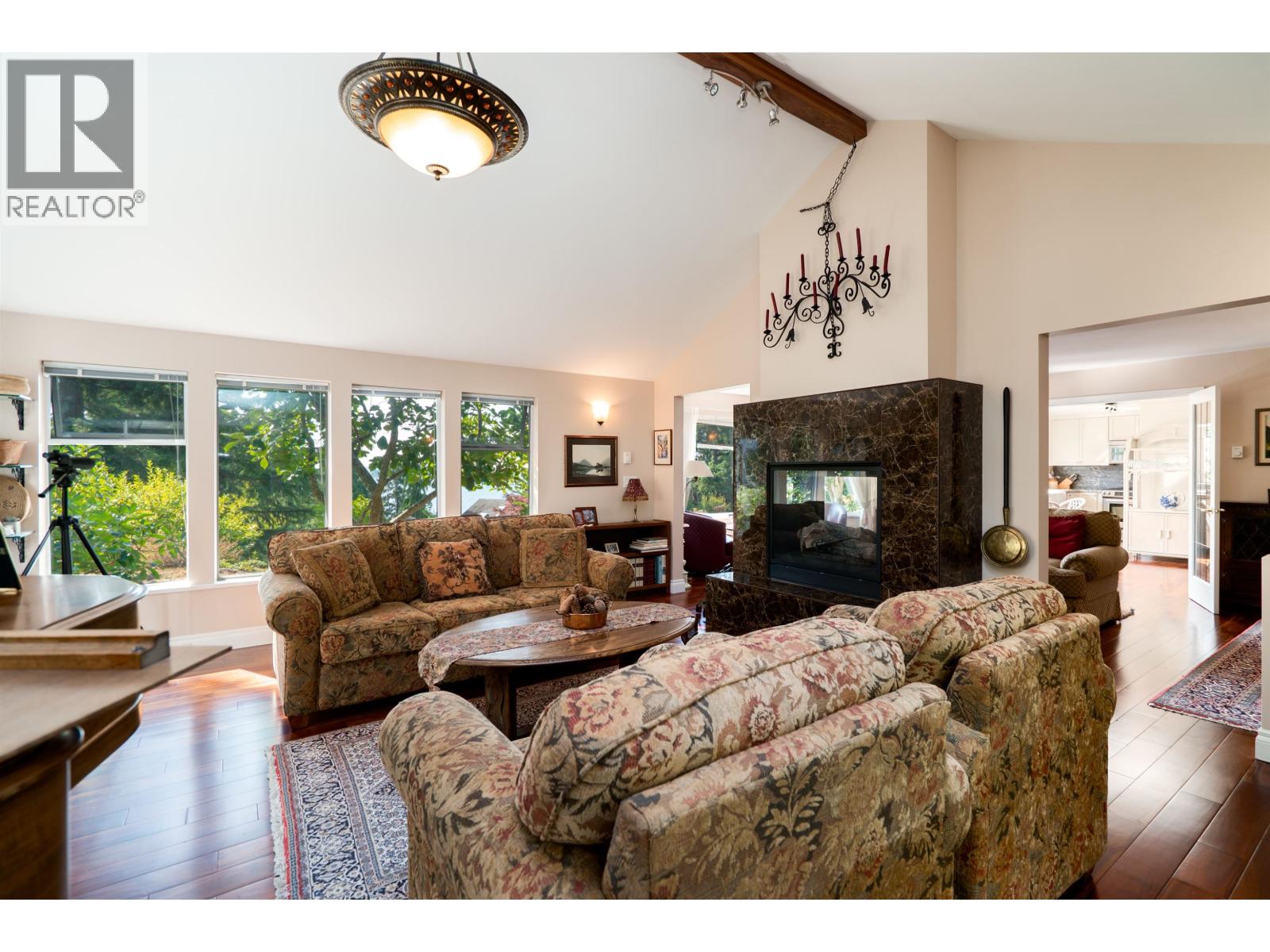 806 HUMMINGBIRD LANE, Bowen Island