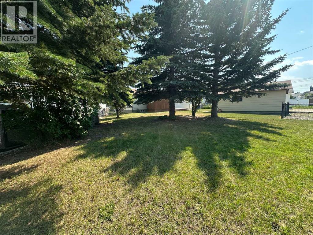 2322 15 Avenue - 27