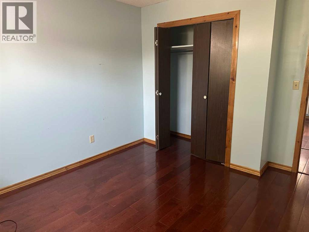 2322 15 Avenue - 13
