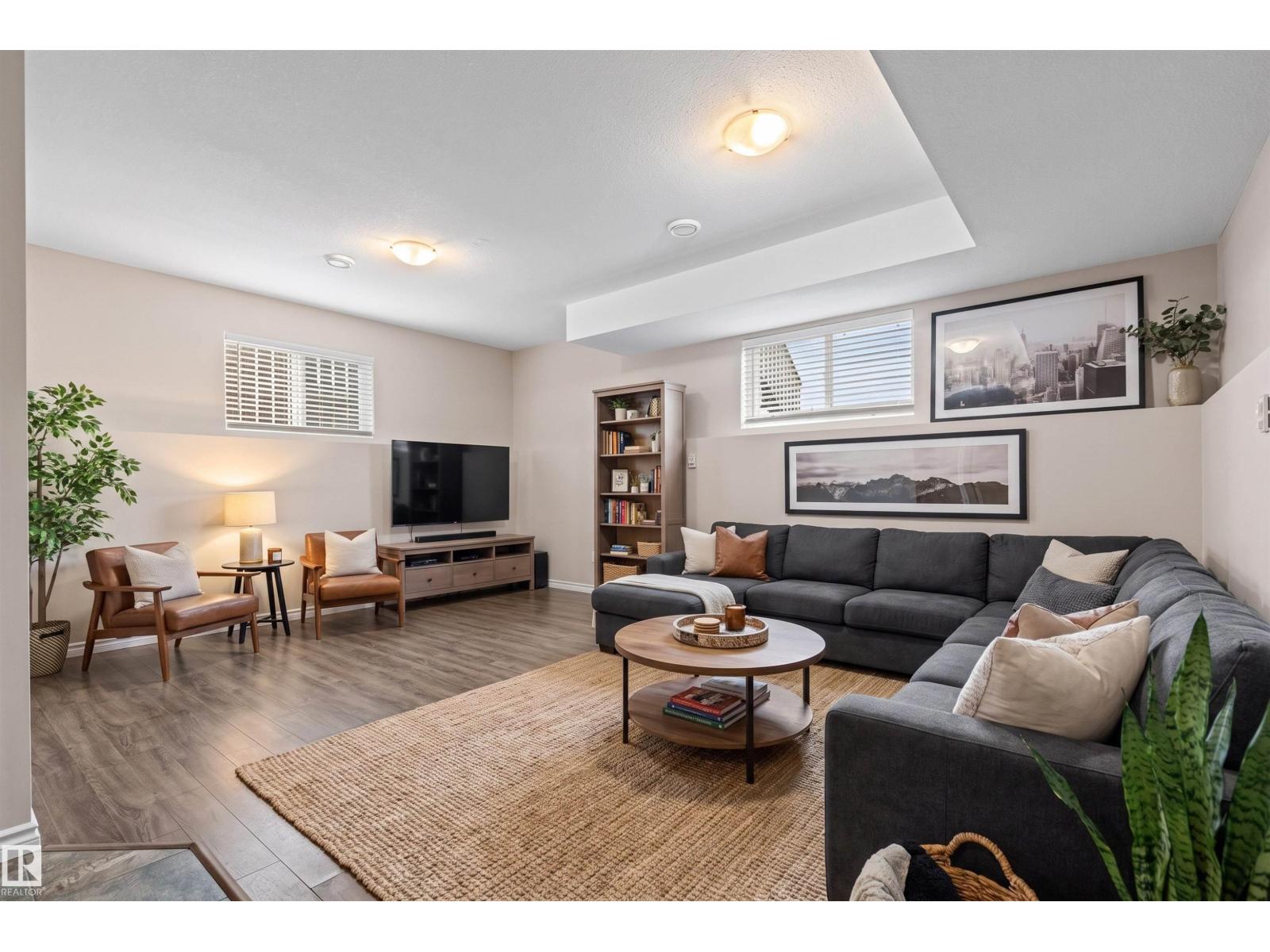 10634 155 ST NW - 27