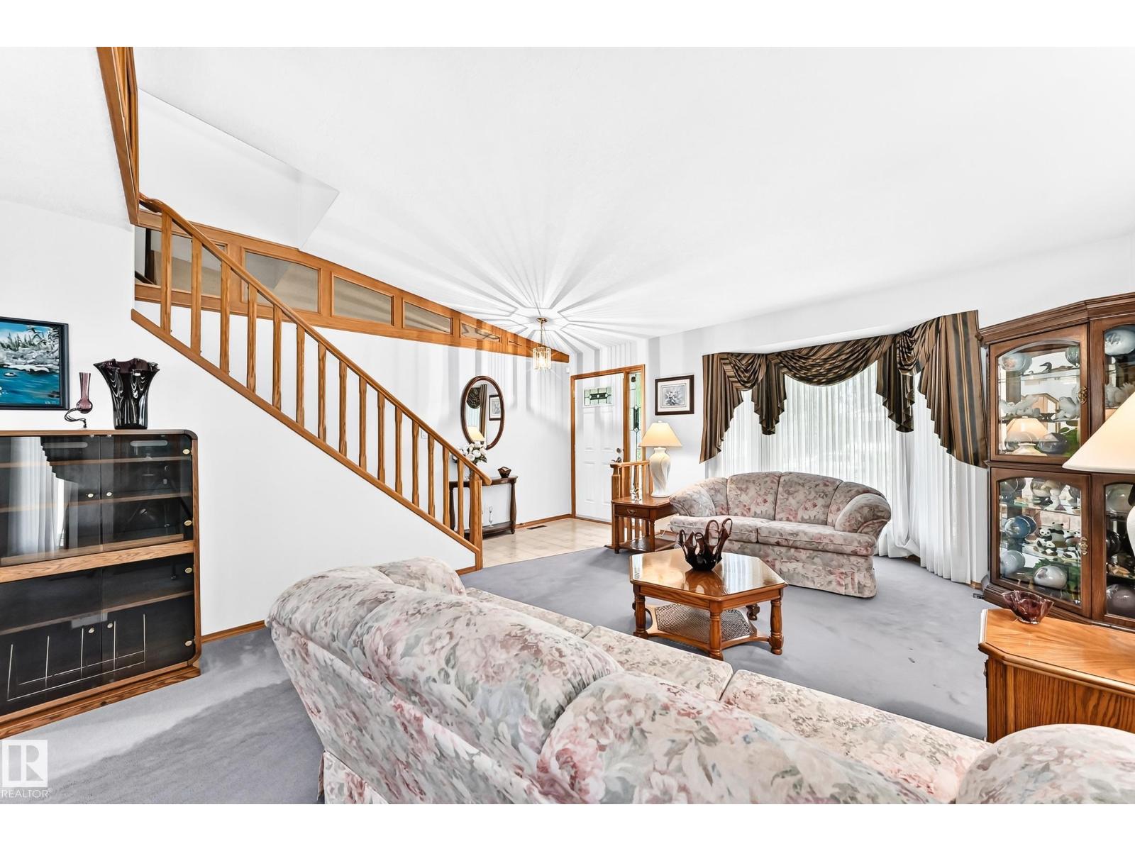 53 COACHMAN WY - 6