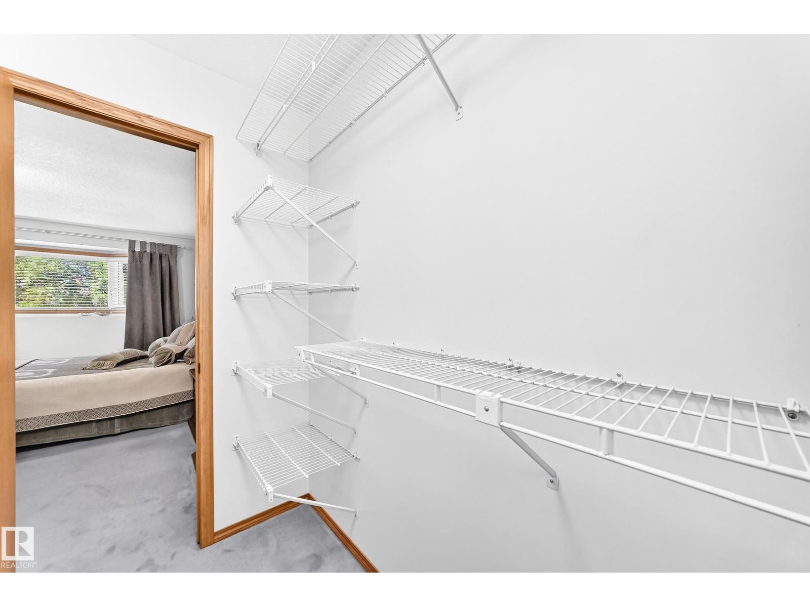 53 COACHMAN WY - 36