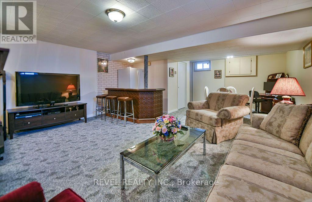 532 LAMMINEN AVENUE - 24