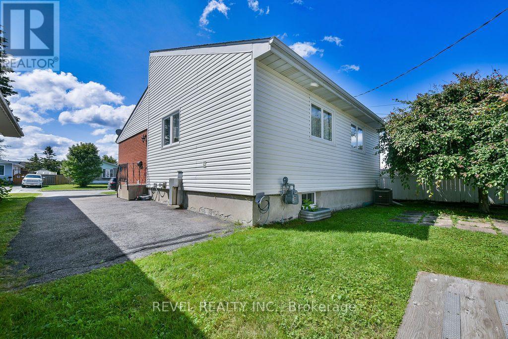 532 LAMMINEN AVENUE - 37