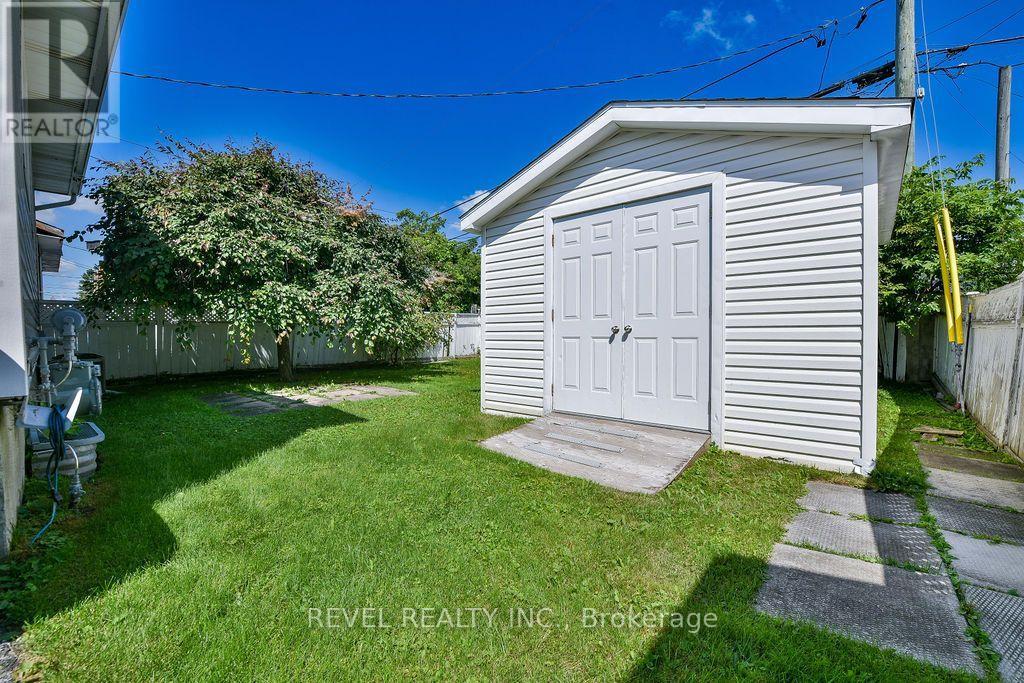 532 LAMMINEN AVENUE - 38
