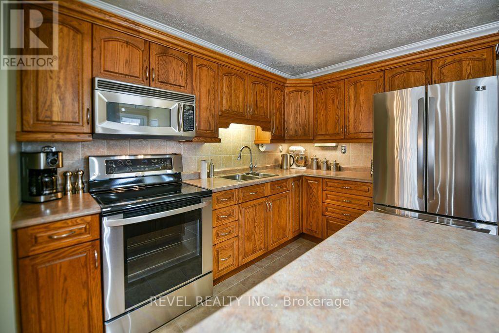 532 LAMMINEN AVENUE - 8