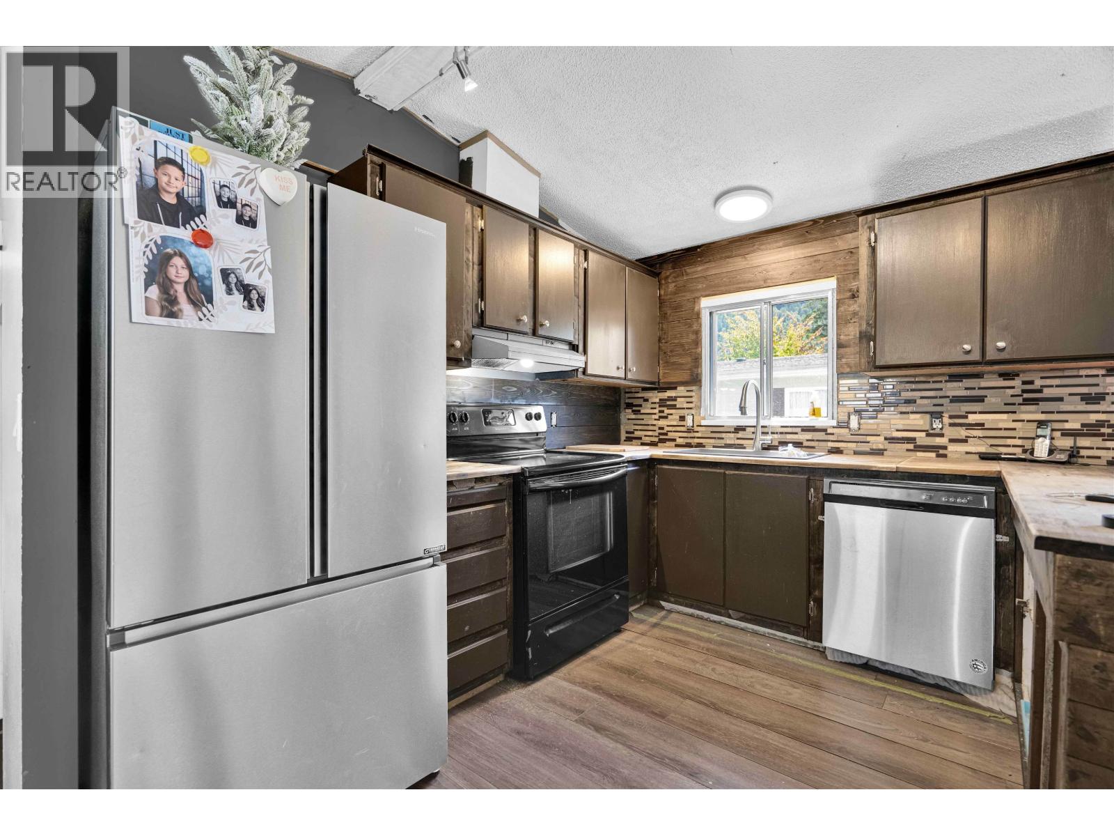 2 Bed, 1 Bath House for Sale in Squamish – 819 BRITANNIA WAY, Squamish – MLS# R3150274 - Image 7