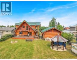 Primary Bedroom - 8 Oliver Avenue, Gull Lake, AB T4L2N1 Photo 10