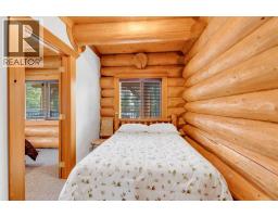 8 Oliver Avenue, Gull Lake, AB T4L2N1 Photo 25