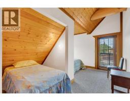 8 Oliver Avenue, Gull Lake, AB T4L2N1 Photo 32