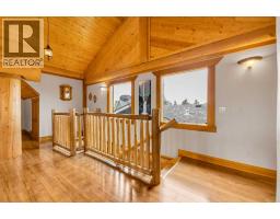 8 Oliver Avenue, Gull Lake, AB T4L2N1 Photo 44