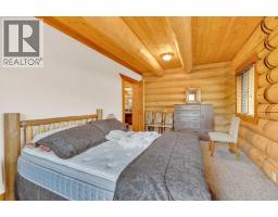 8 Oliver Avenue, Gull Lake, AB T4L2N1 Photo 29